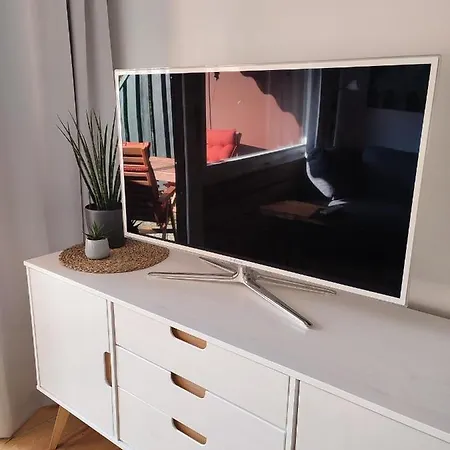 Erholsame 2 Zimmer Fewo Mit King-size-bett, Pool Und Stellplatz